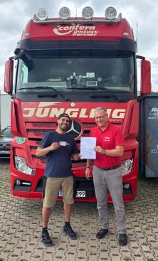 Erster Absolvent der Move Alliance Turbo Ausbildung