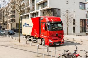 confern - truck rolls up for private move