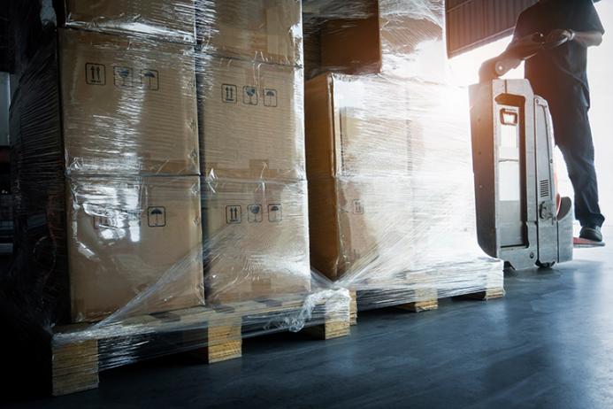 Secure storage with EUROVAN - Professionally packaged files and documents for maximum protection